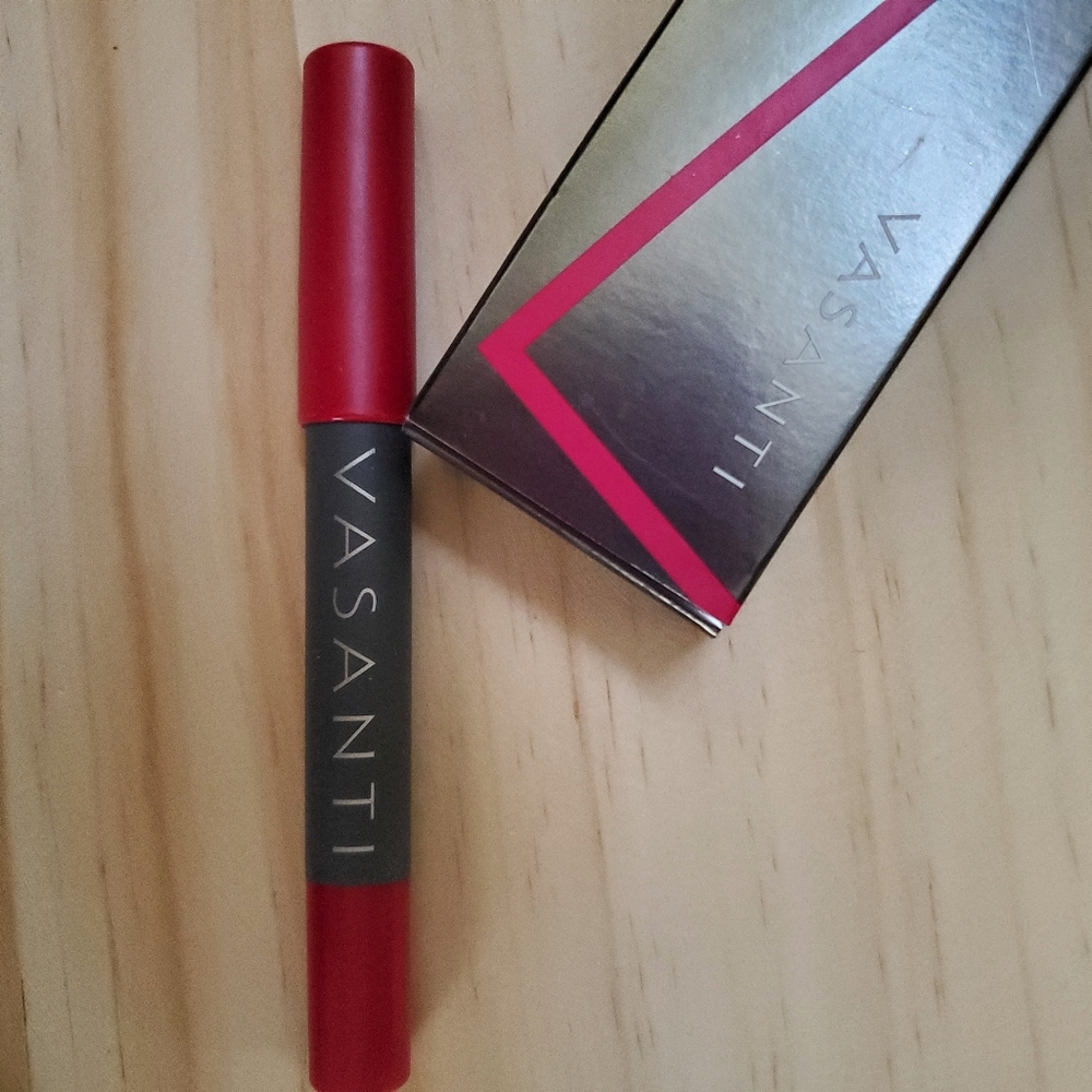 Vasanti matte crush lipstick pencil